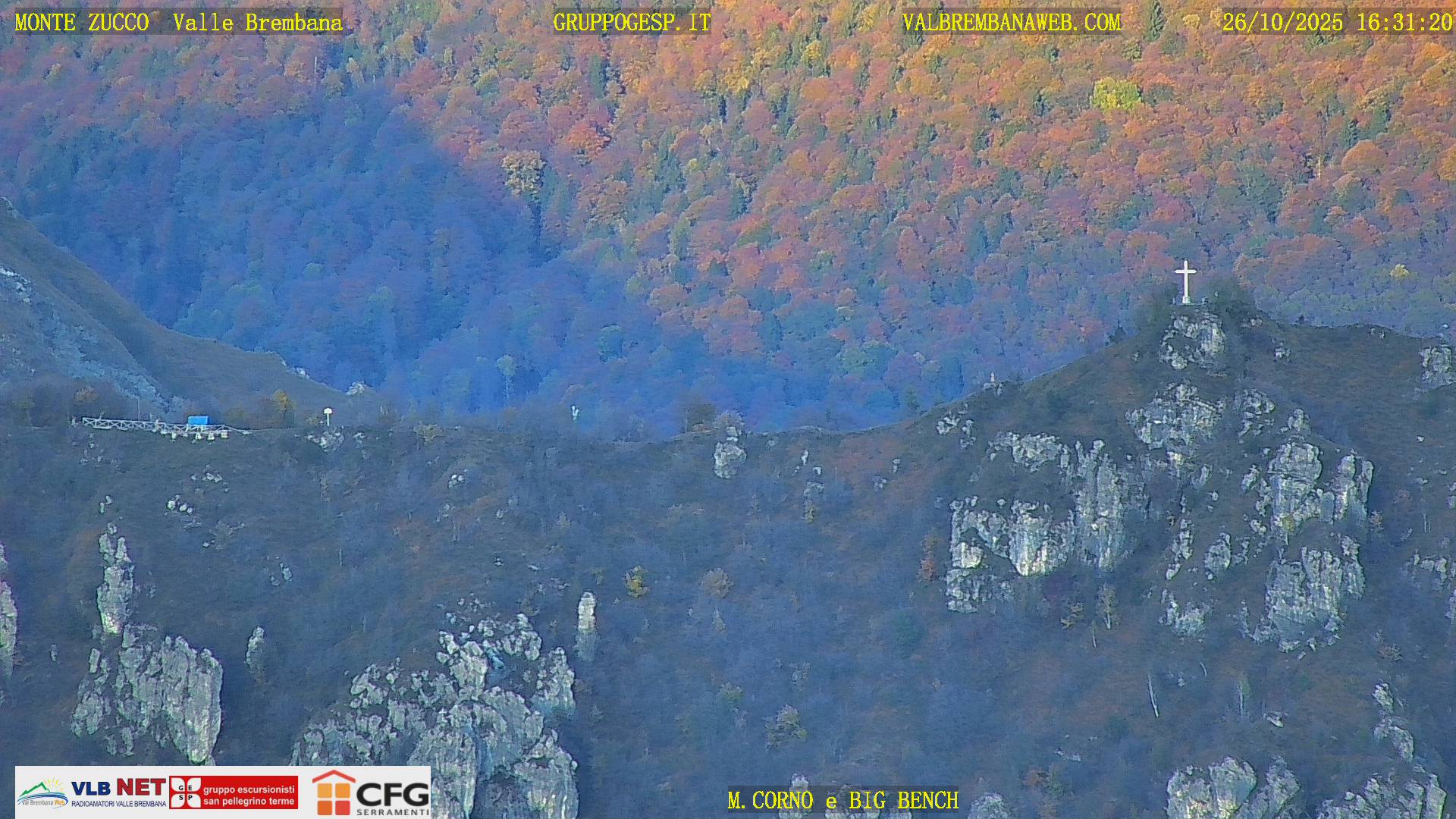 Webcam Monte Zucco – Monte Corno e Big Bench sopra la Frazione di Santa Croce a San Pellegrino Terme